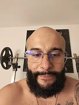 צ'אט XXX בשידור חי של Luke__09