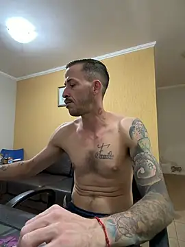 Chatroom XXX en direct de MeladoDiMel