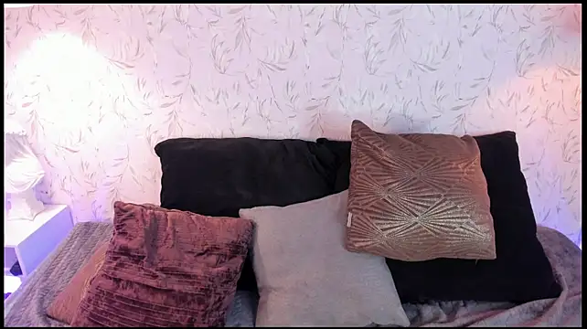 Angel__Brm লাইভ XXX চ্যাট