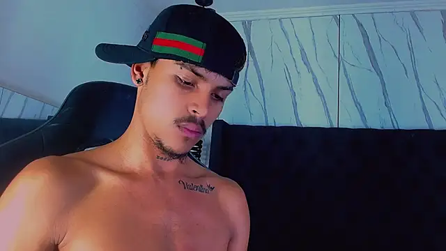 Chat +18 de Angel_foxc13 ao vivo