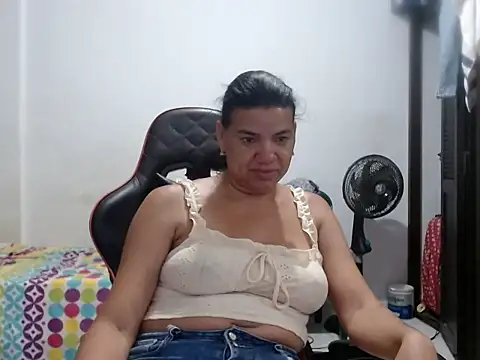 Adriana_0312 Chat XXX live