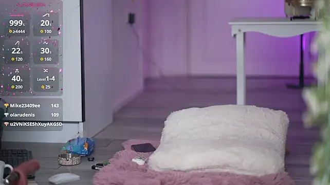 XXX chat uživo modela emma_godess