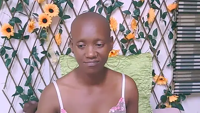 Živý XXX chat EbonyOlive69