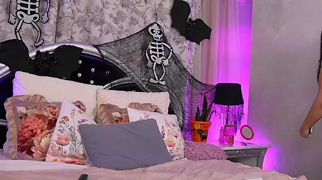 دردشة ScarletVex الجنسية المباشرة