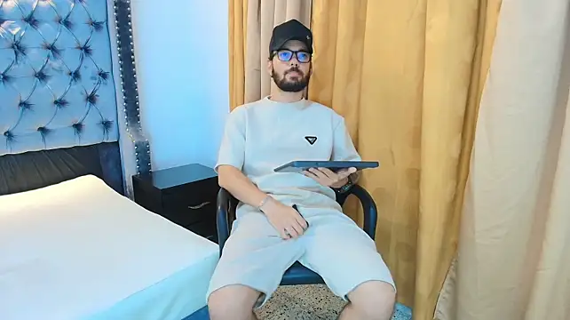 Онлайн чат XXX MATHY_ROBERT2