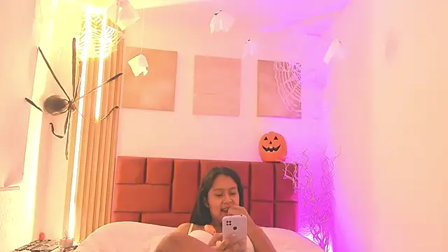 Živý XXX chat CataleiaLatin