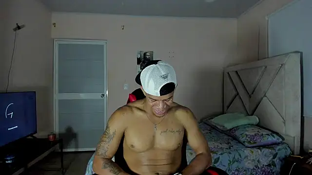 Felipe-ReyesF4 Live XXX-chat