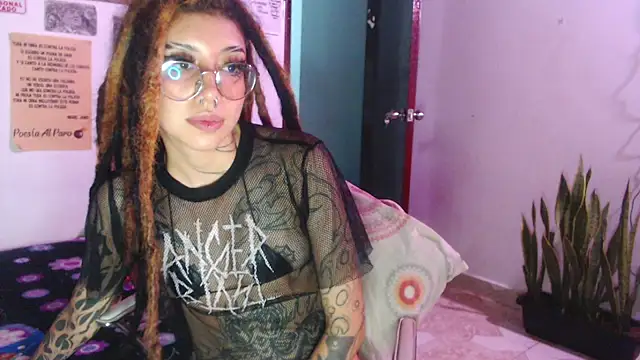 Kaoz_69 – Live XXX-chat