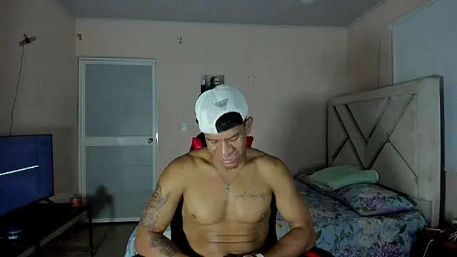 Felipe-ReyesF4 Live XXX-Chat