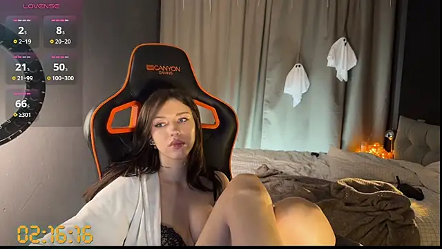 Bastet's Live XXX Chat