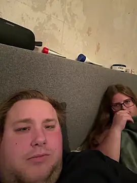 CurvyPaar2 Live XXX-Chat