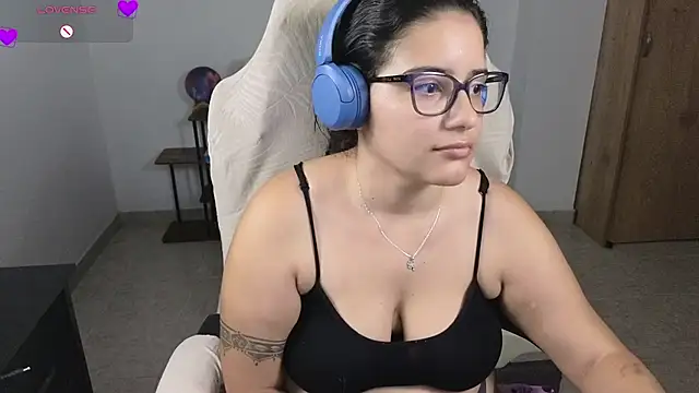 Chat +18 de blue__moon_ ao vivo