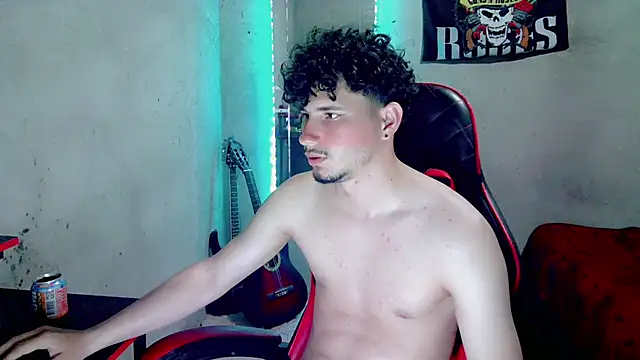 Chatroom XXX en direct de Atom_Hot