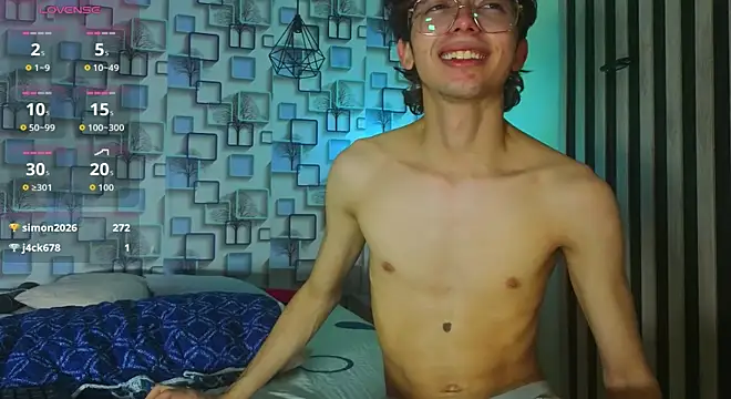 Twink_Sebas7のライブXXXチャット
