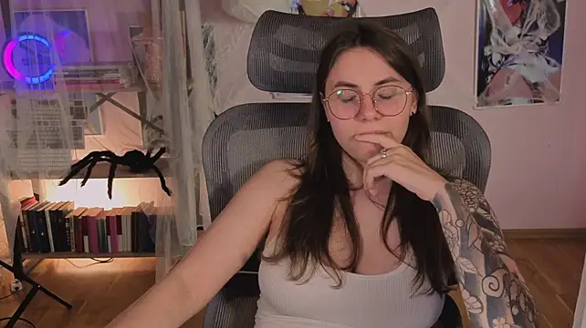 Chat +18 de _AnnaStark_ ao vivo