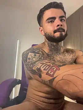 Czat XXX na żywo – Benjii_Carter1