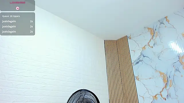 VickBennet XXX чат на живо