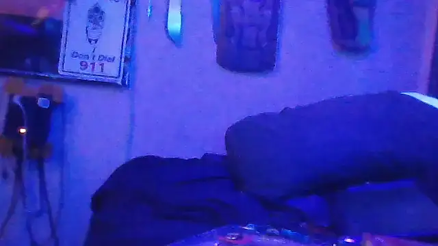 crassanova's Live XXX Chat
