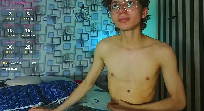 Twink_Sebas7: онлайн-секс-чат