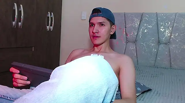 MilanDamian Chat XXX live
