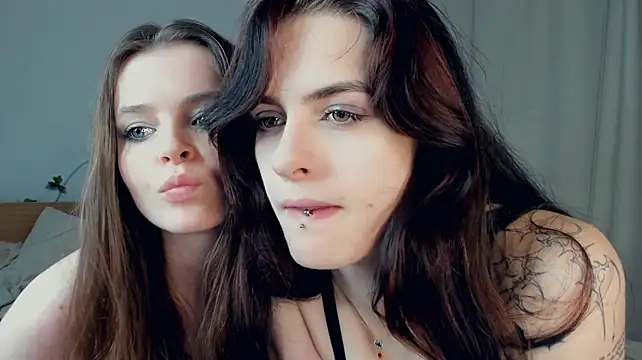 צ'אט XXX בשידור חי של KrystalTrudel