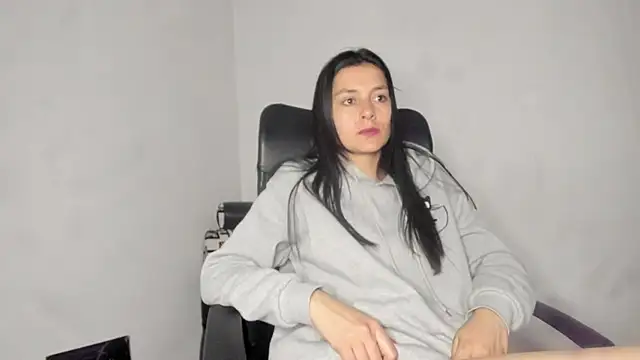 Nathaly_love96 Adlı Modelin Canlı XXX Sohbeti
