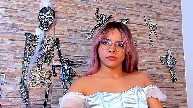 צ'אט XXX בשידור חי של nath_redrex