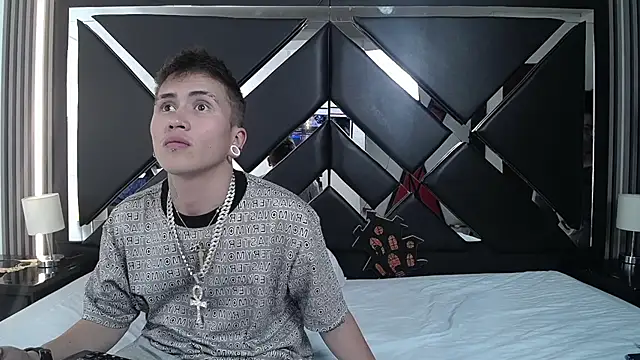 Онлайн чат XXX oblivionlove
