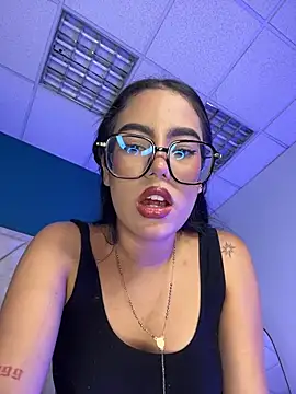 Chat XXX en directo de TopDollXXX