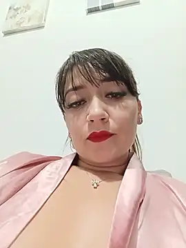 tata_sanz_'s Live XXX Chat