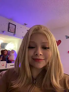 XXX chat uživo modela barbiee_doll1