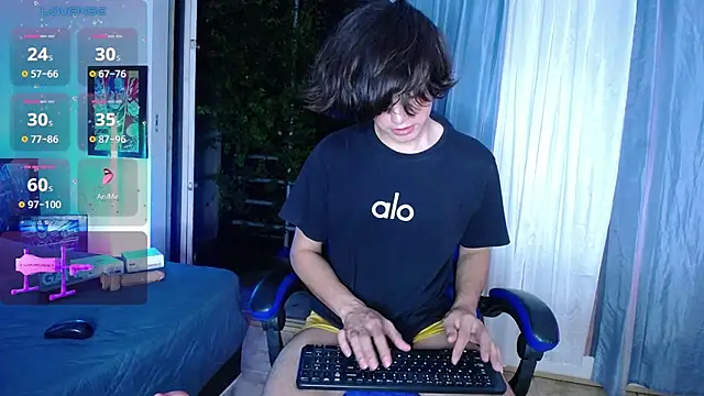 צ'אט XXX בשידור חי של andyboy-