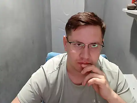 Онлайн чат XXX Max_Marlinn