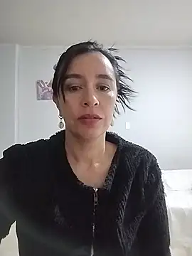 Chat +18 de hailey85 ao vivo