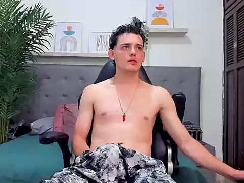eros_tadeo's Live XXX Chat