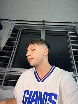 Chatroom XXX en direct de OLIVER_K