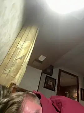 Živý XXX chat BabyGiraffe25