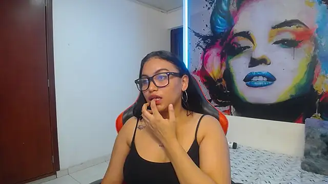 valeria_martinez19's Live XXX Chat