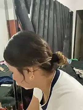 roxi-fox's Live XXX Chat