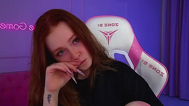 AgataFoxley's Live XXX Chat