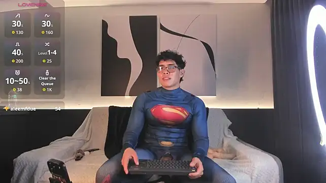 GrayAndrews' Live XXX Chat