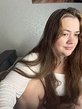 XXX chat uživo modela bigass_kitty