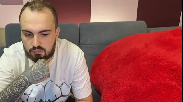 צ'אט XXX בשידור חי של HotDuoPlay_