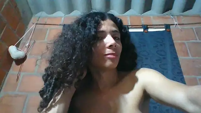 Czat XXX na żywo – Nadia_Monroe
