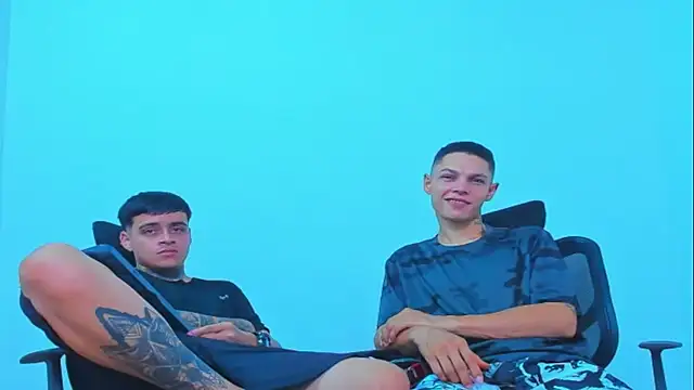 XXX chat uživo modela Thomas-Wil