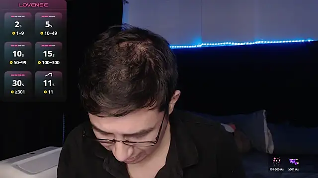 Chat +18 de andrewmhilton_ ao vivo