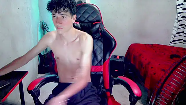 Johnny_cagee_ Show in webcam