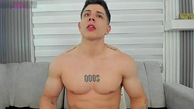 XXX chat uživo modela Johan_Williams07