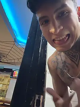 Chatroom XXX en direct de _Tomy08calderon