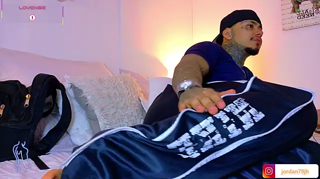 JordanSmiith_ élő XXX-chatje